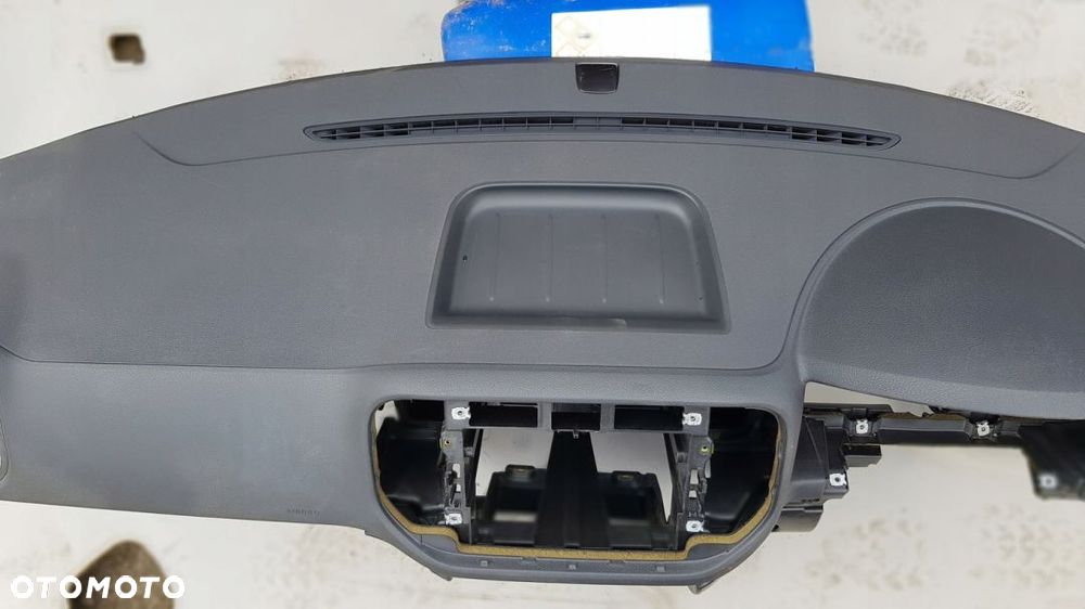 konsola VW Tiguan 5N0 anglik - 4