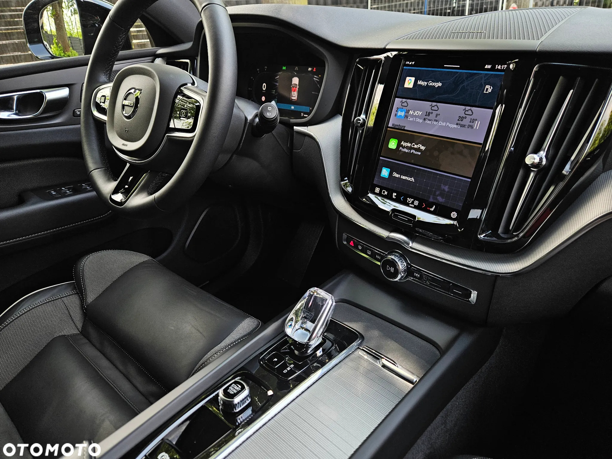 Volvo XC 60 B4 D AWD Plus Dark - 18