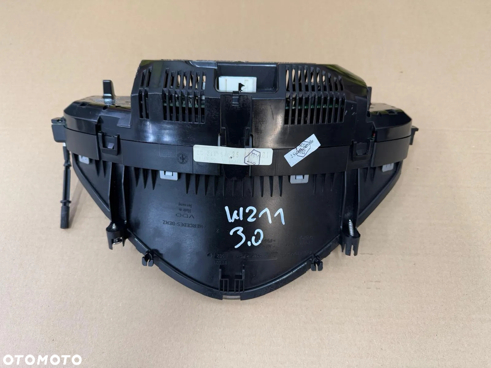 MERCEDES E W211 4.0 420 CDI LICZNIK ZEGARY A2115402548 - 3
