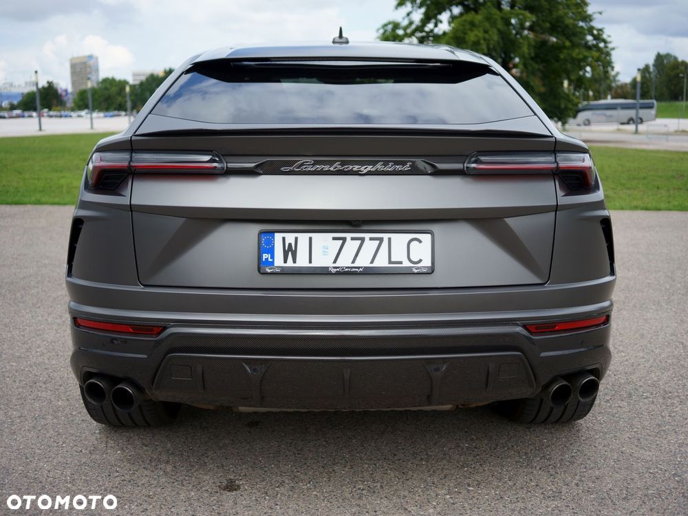 Lamborghini Urus - 5