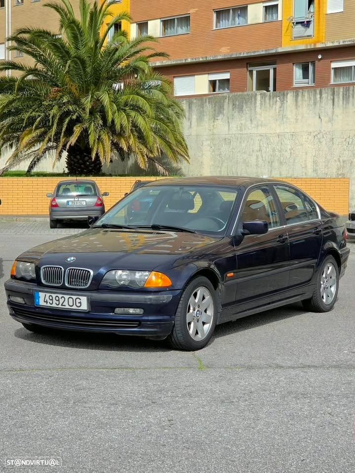 BMW 320 i - 1