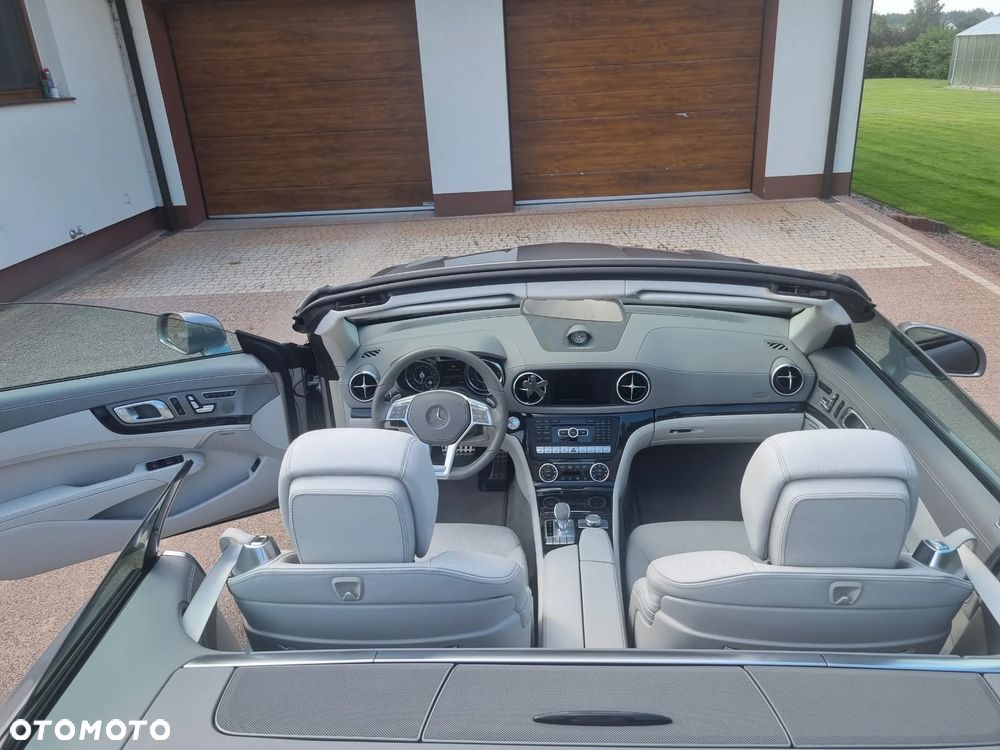 Mercedes-Benz SL 400 7G-TRONIC - 11