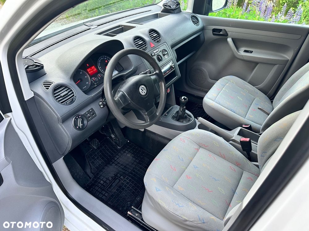 Volkswagen Caddy - 10