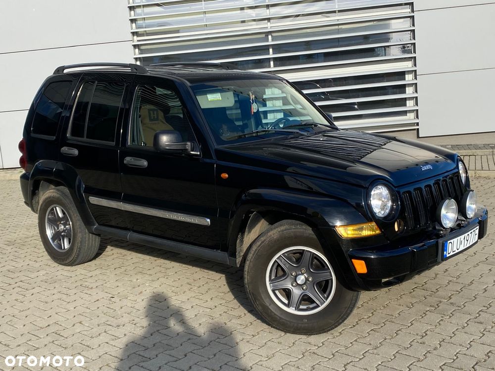 Jeep Cherokee - 8