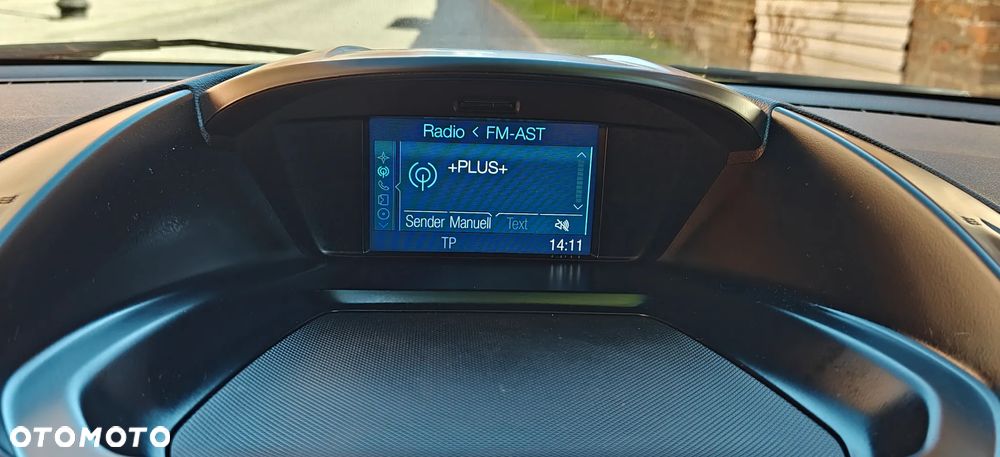 Ford Kuga 1.6 EcoBoost 2x4 Individual - 25