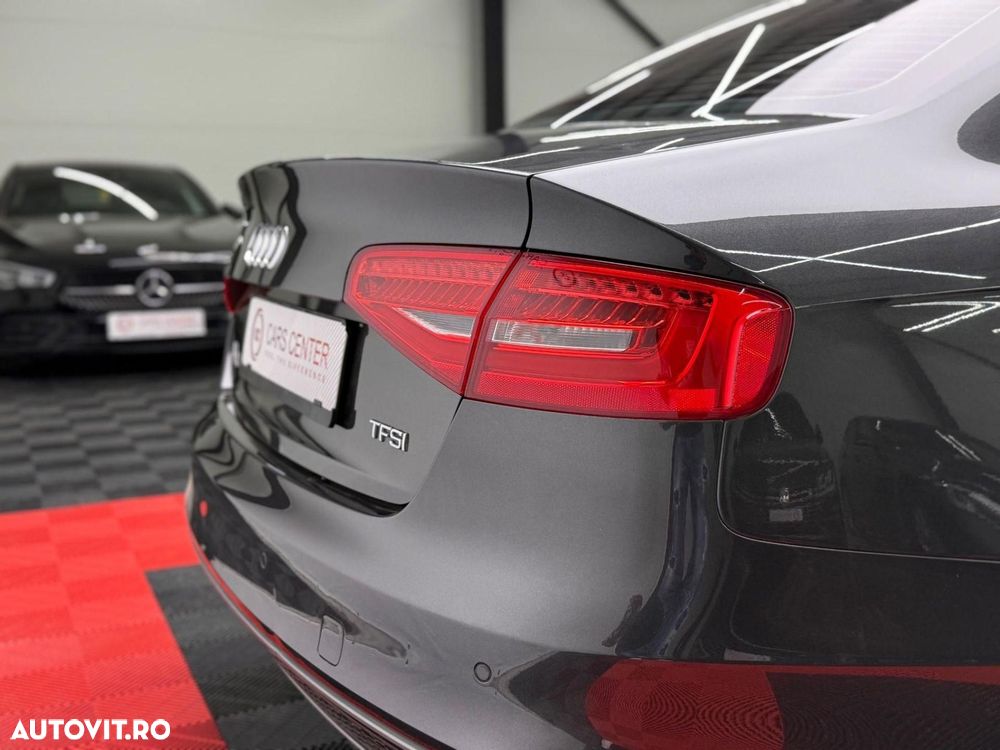 Audi A4 1.8 TFSI S line Sportpaket - 7