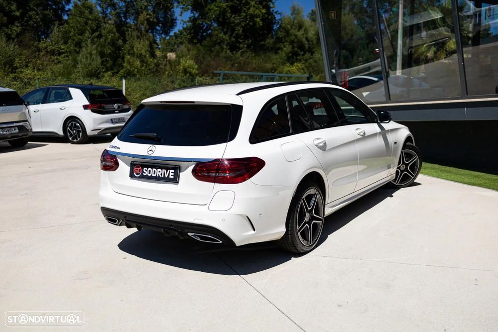 Mercedes-Benz C 300 de AMG Line - 13