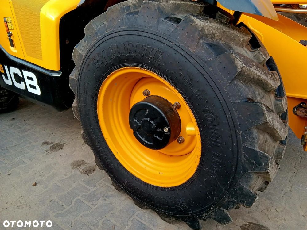 JCB 540-140 - 10