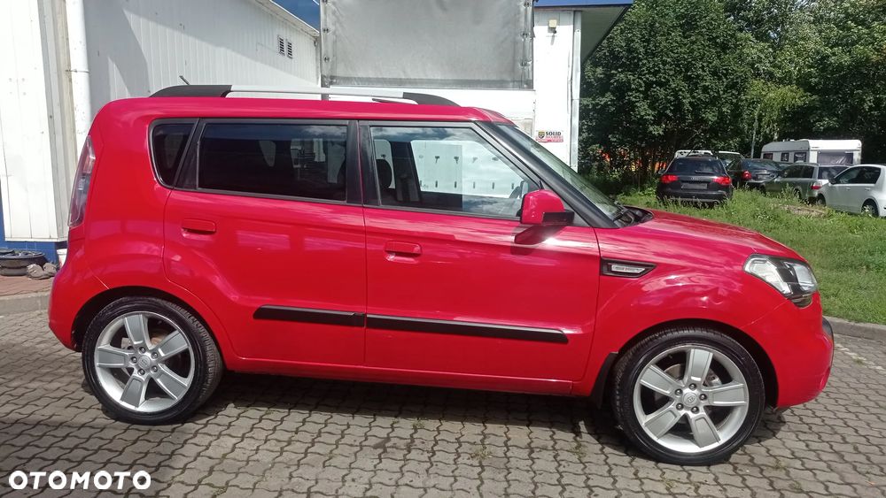 Kia Soul 1.6 L - 8