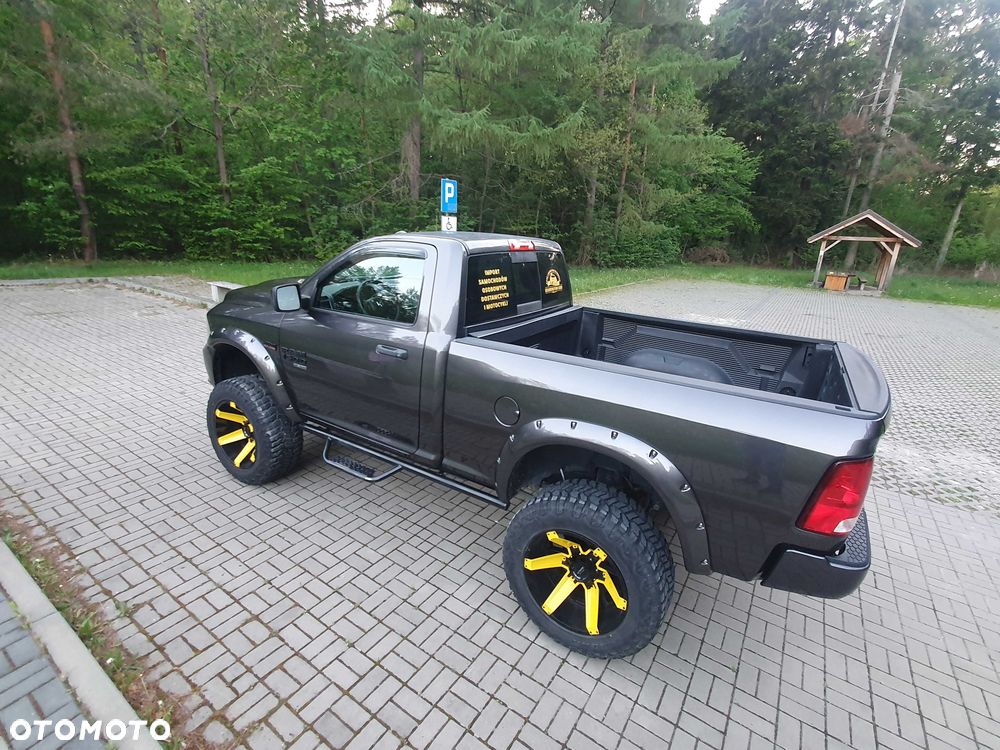 Dodge RAM - 4