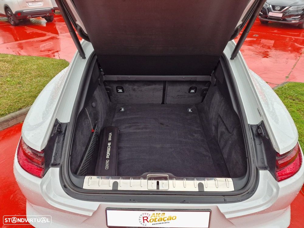 Porsche Panamera 4 E-Hybrid - 6