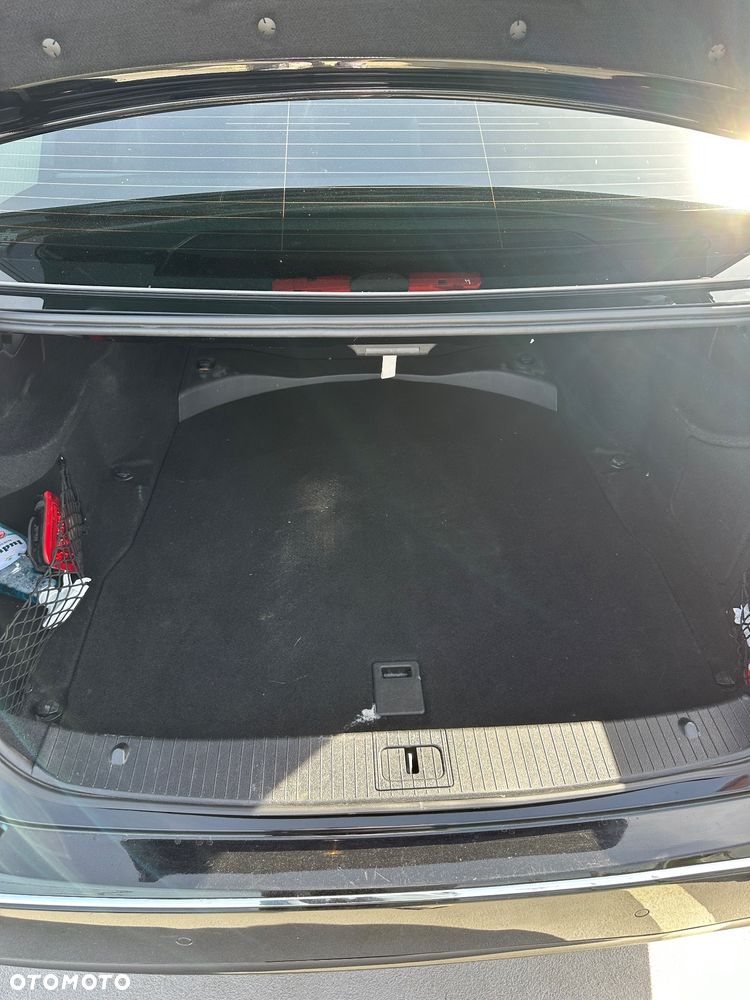Mercedes-Benz Klasa E 220 CDI BlueEff Avantgarde - 16