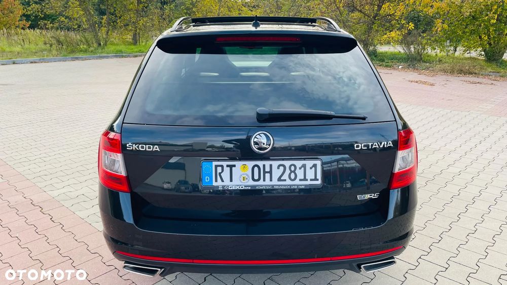 Skoda Octavia 2.0 TDI DSG RS - 4