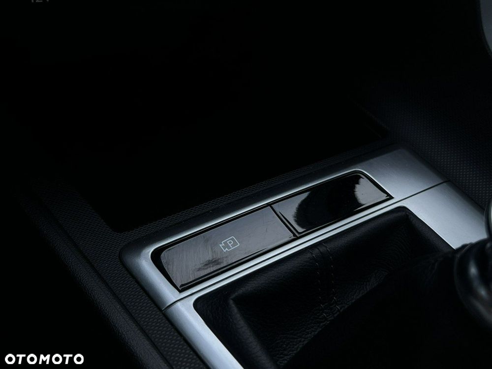 Hyundai Elantra - 23