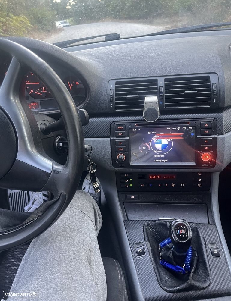 BMW 320 d Touring - 8