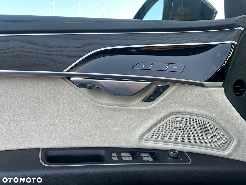 Audi A8 - 16