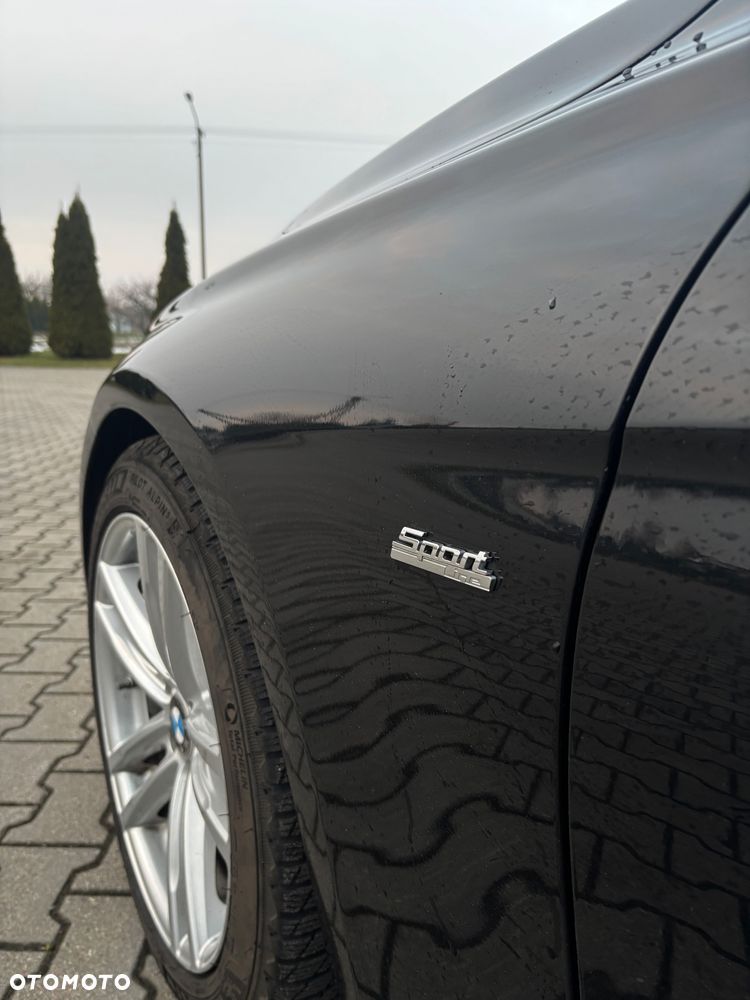 BMW Seria 3 330i Sport Line - 7