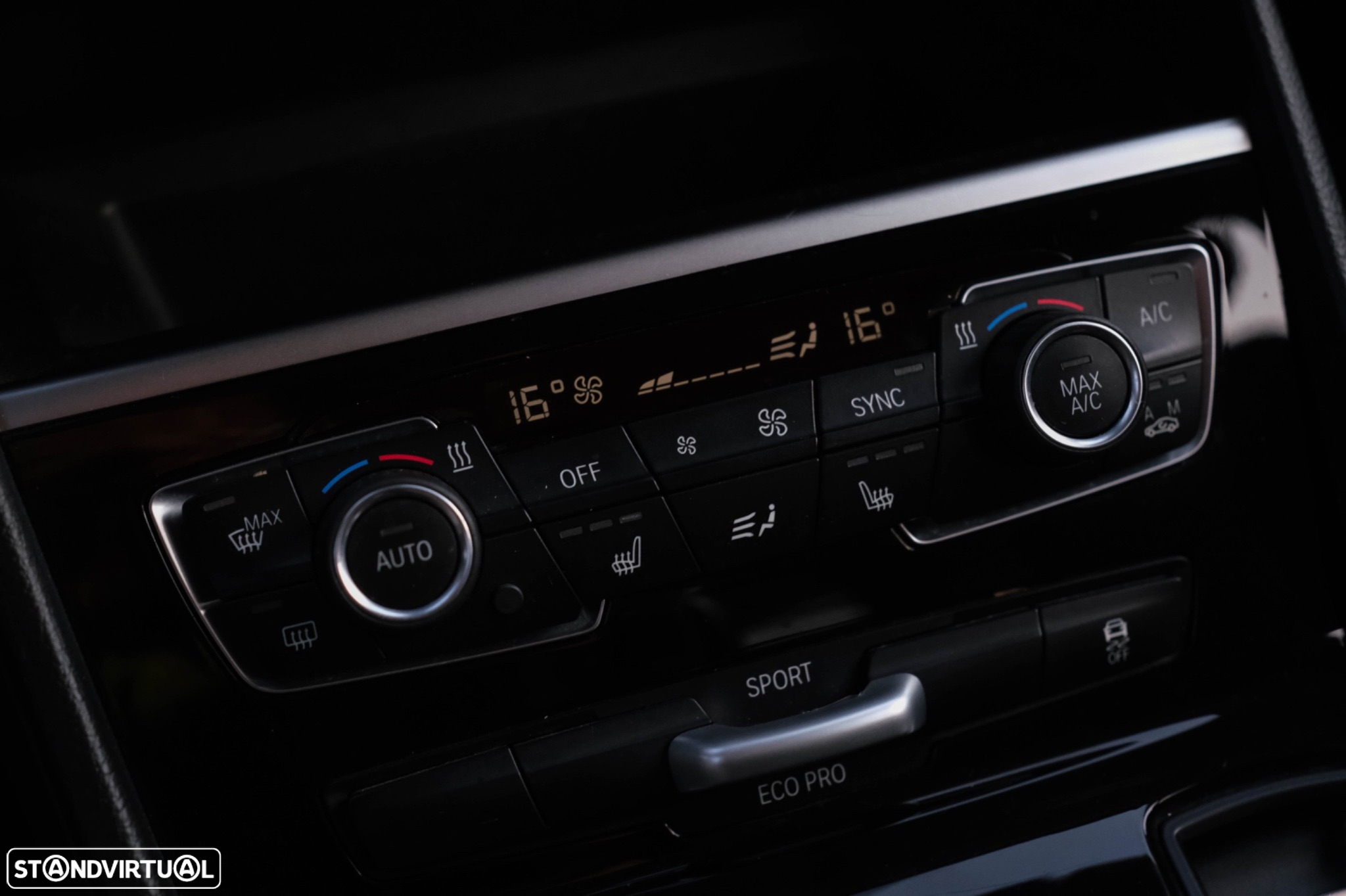 BMW 216 Active Tourer d Auto - 17