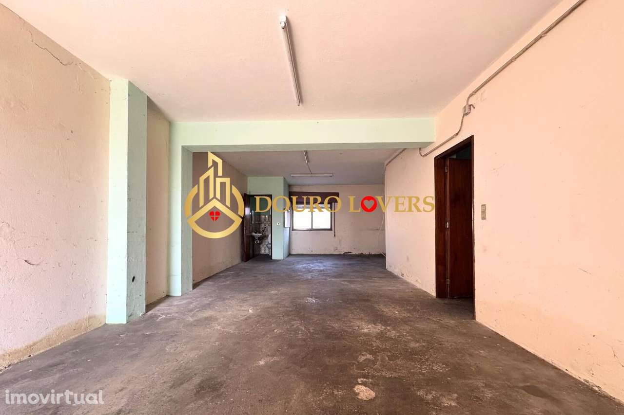 Armazém com Viabilidade para Habitação - Grande imagem: 3/12