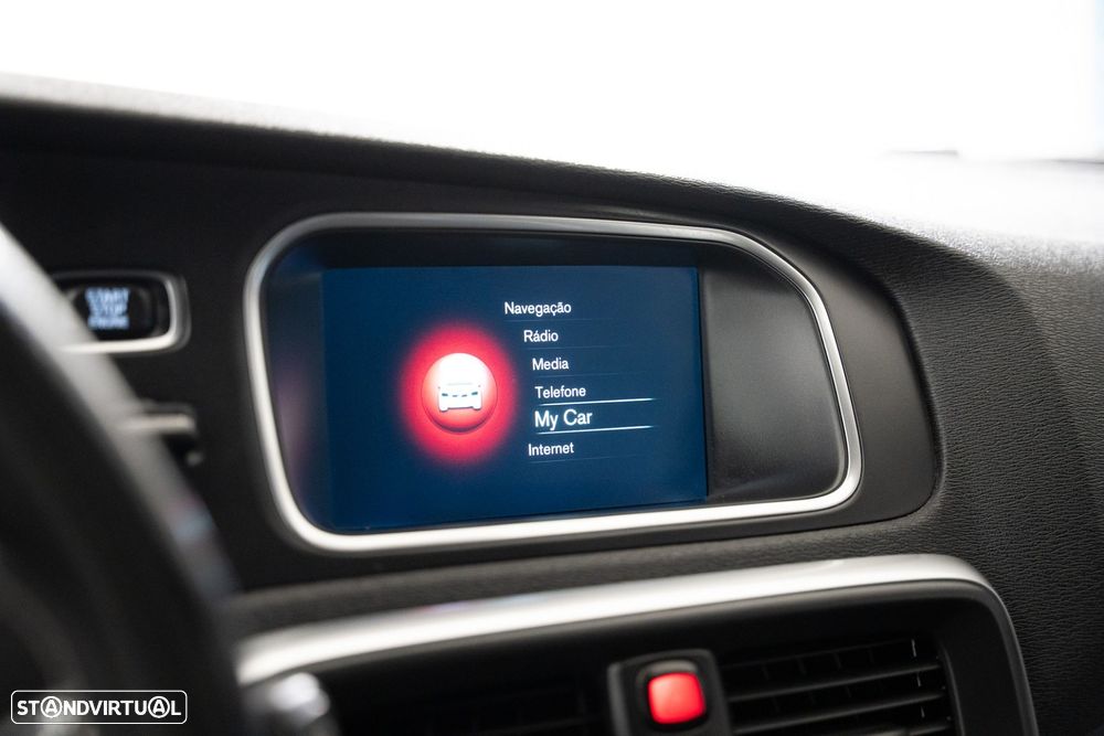 Volvo V40 2.0 D4 R-Design - 6