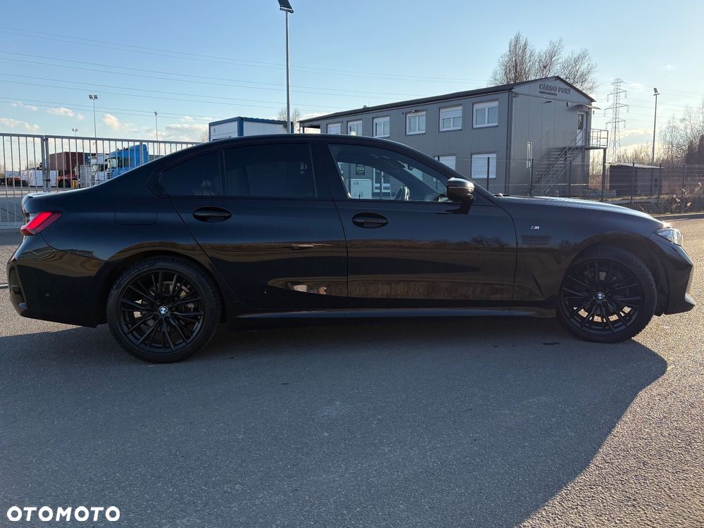 BMW Seria 3 318i M Sport - 12
