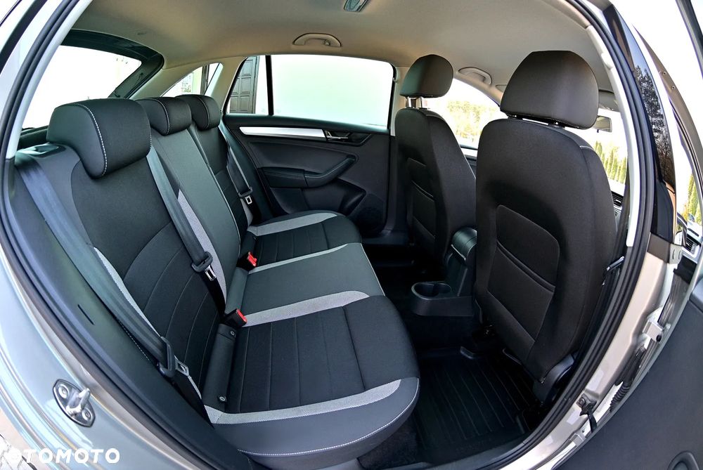 Skoda RAPID 1.0 TSI Style - 21