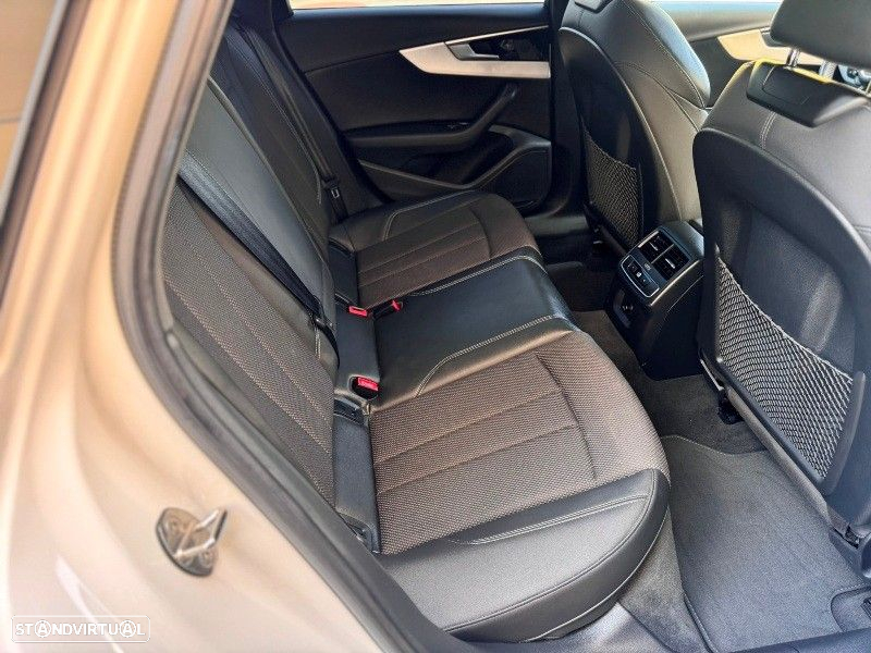 Audi A4 35 TDI S line S tronic - 47