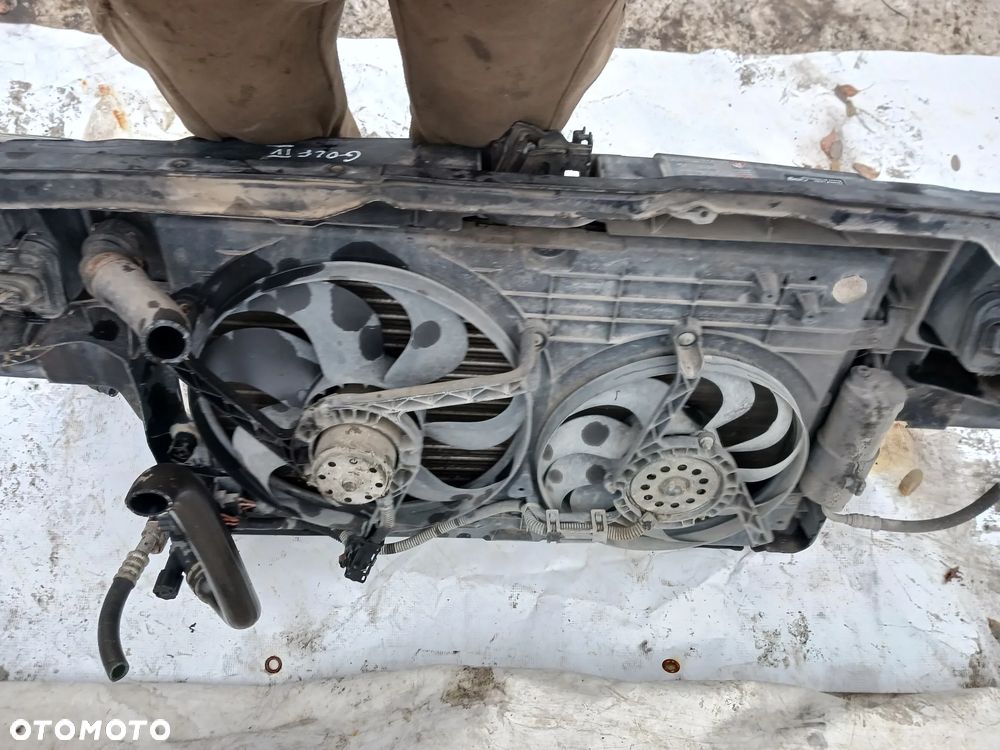 Volkswagen Golf 4 IV Bora 1.4 1.6 Benzyna pas przedni wzmocnienie czołowe chłodnica chłodnice wentylator KOMPLETNY pas przedni - 1