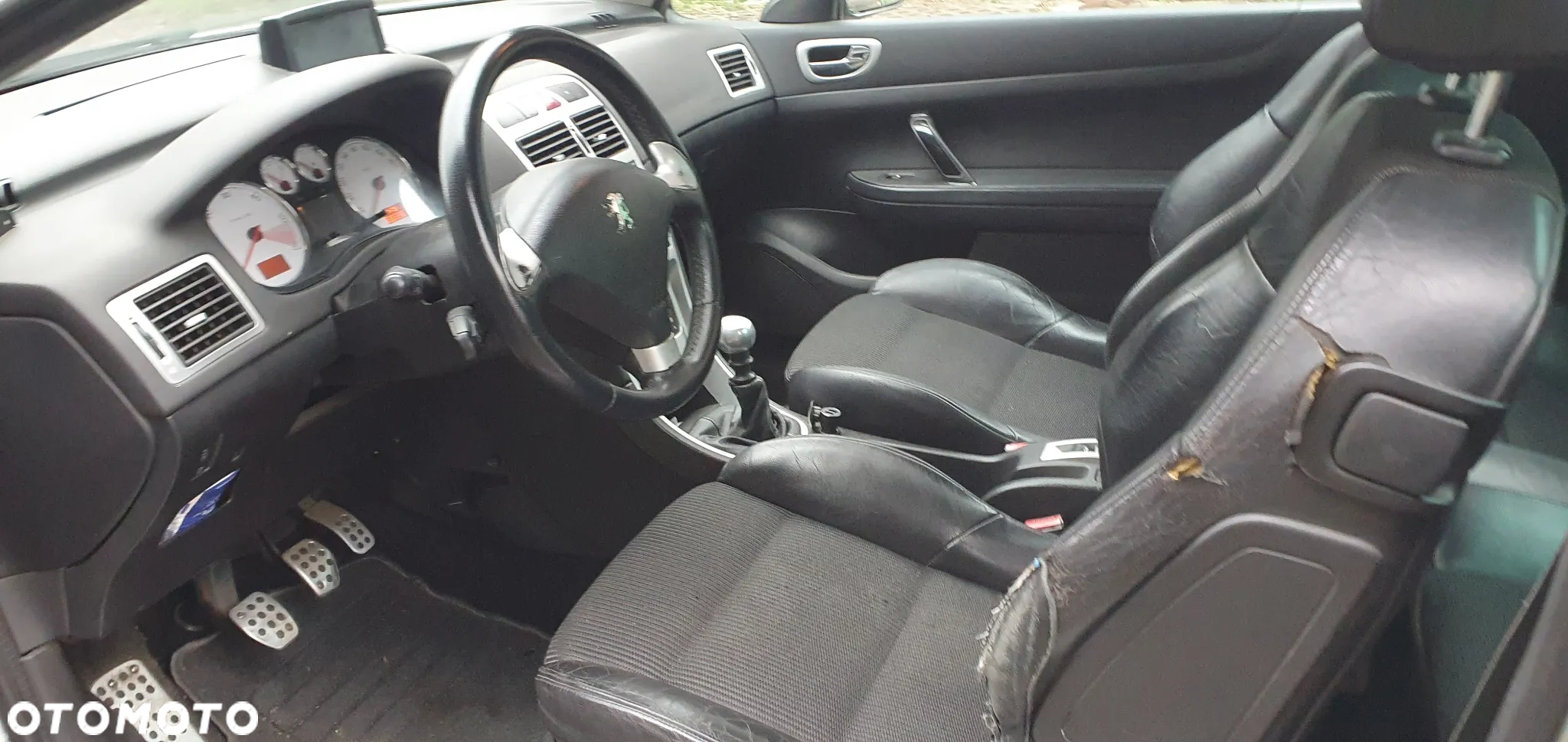 Peugeot 307 CC 2.0 HDi Intense - 15