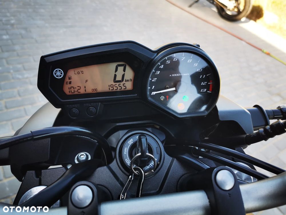 Yamaha XJ - 17