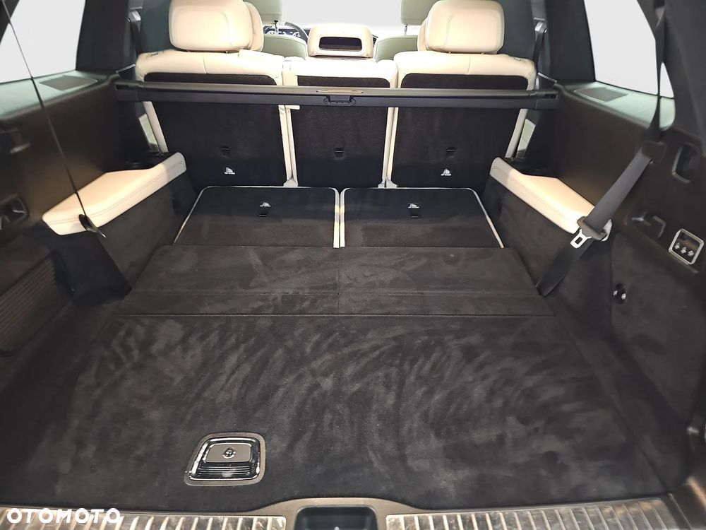 Mercedes-Benz GLS - 29