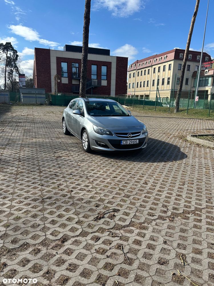 Opel Astra 1.4 T Cosmo - 23