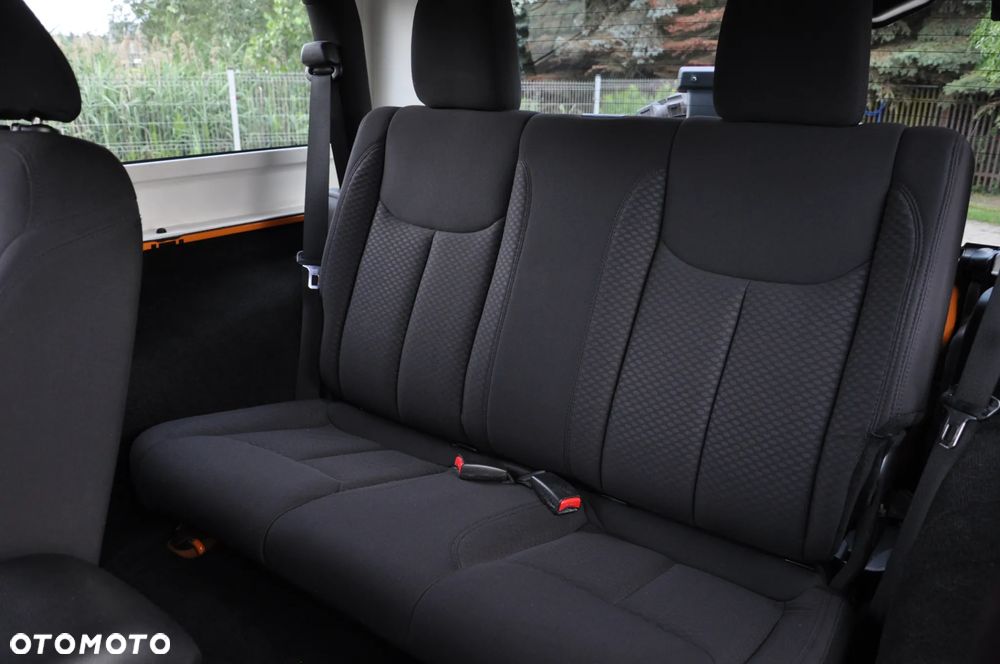 Jeep Wrangler - 30