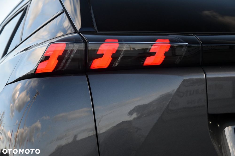 Peugeot 2008 PureTech 130 EAT8 GT - 6