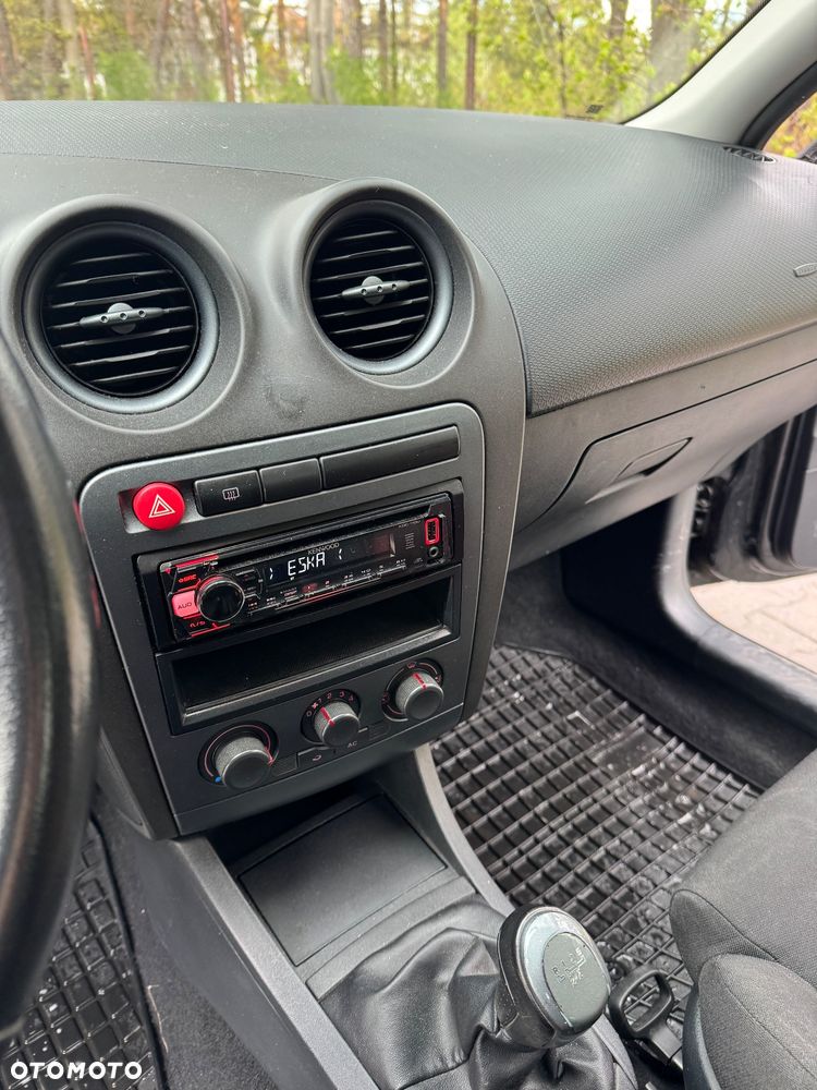 Seat Ibiza 1.4 16V Style - 6