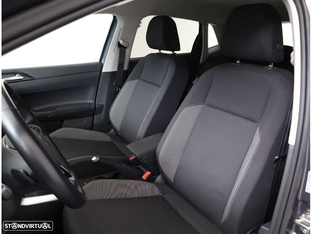VW Polo 1.0 TSI Urban DSG - 18