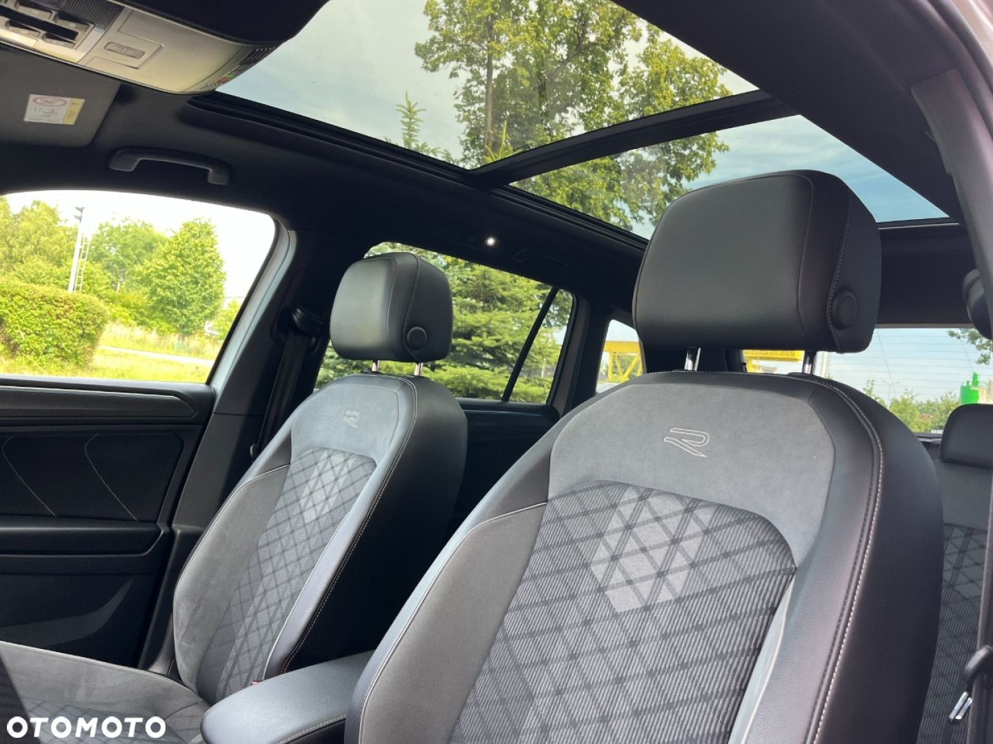 Volkswagen Tiguan 2.0 TDI SCR DSG R-Line - 27
