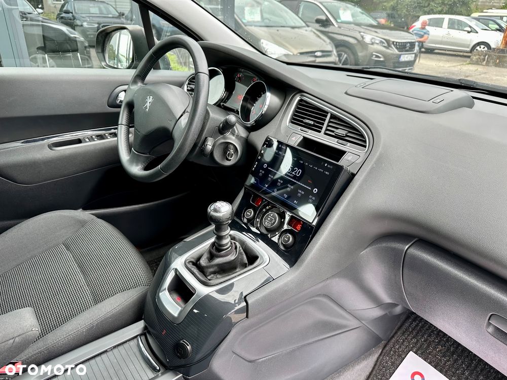 Peugeot 5008 HDI FAP 115 Style - 22