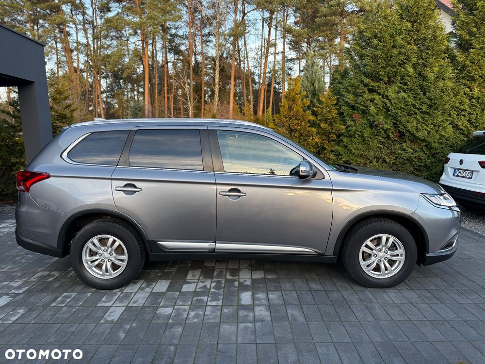 Mitsubishi Outlander - 4