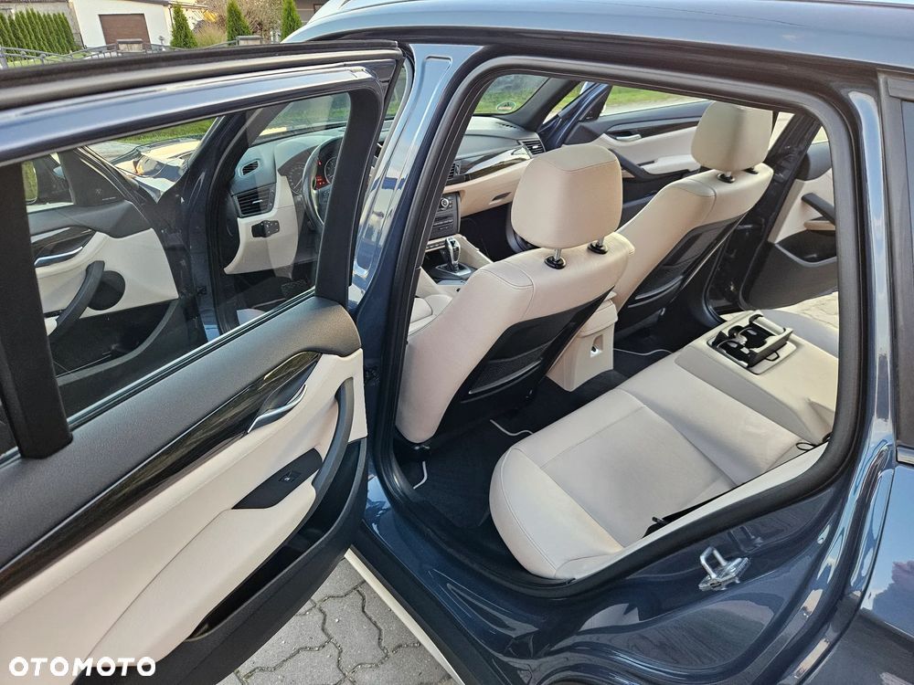 BMW X1 xDrive28i xLine - 21