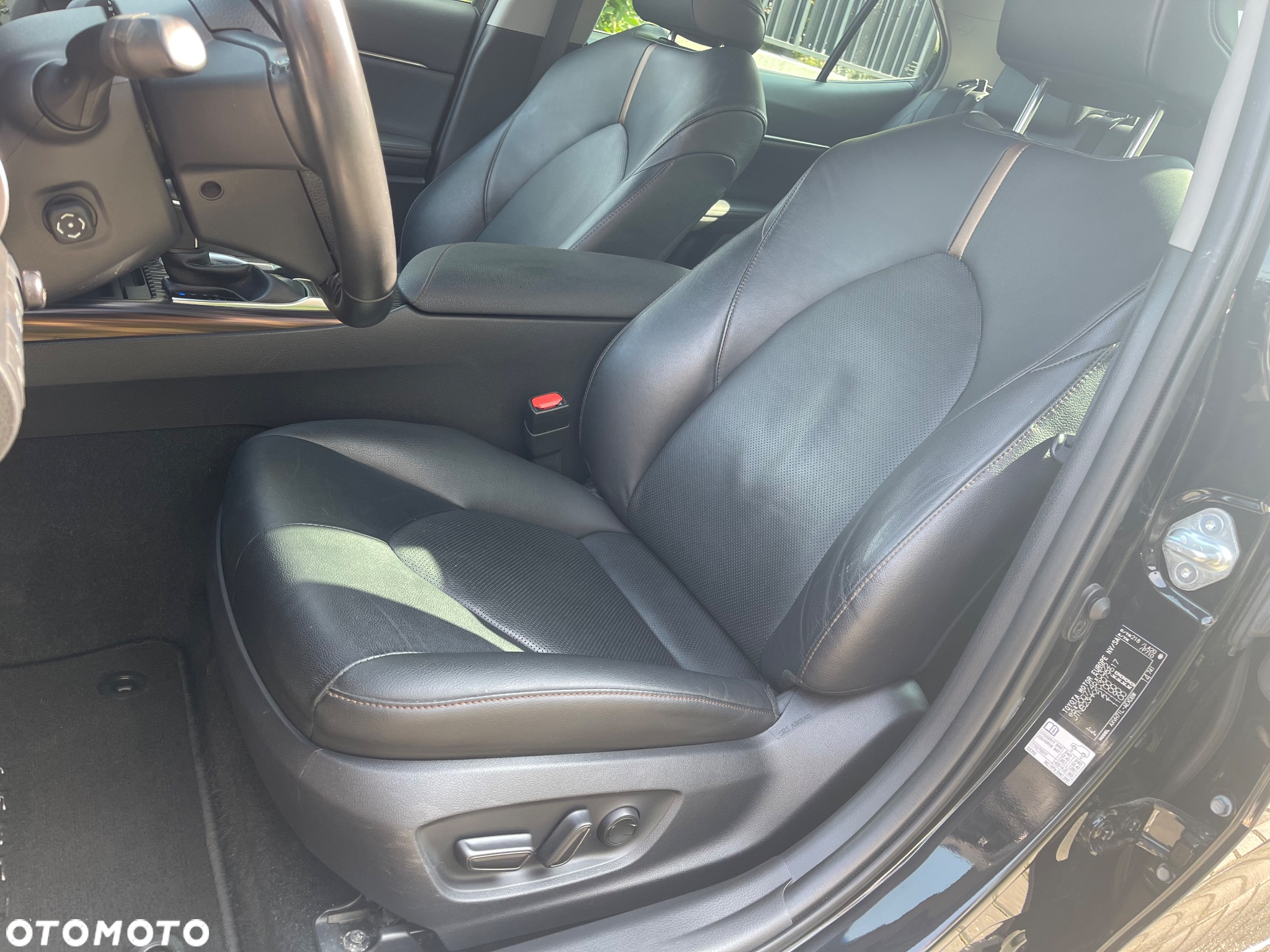 Toyota Camry 2.5 Hybrid Executive CVT - 15
