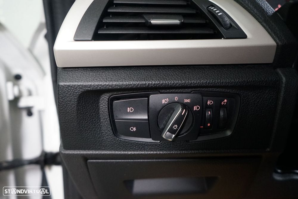 BMW 116 d EfficientDynamics Edition - 25