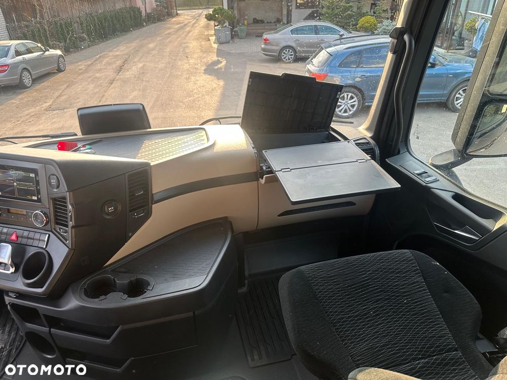 Mercedes-Benz Actros 1851 - 9