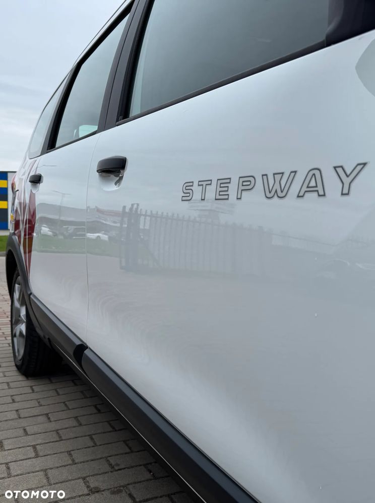 Dacia Lodgy TCe 115 Stepway - 9