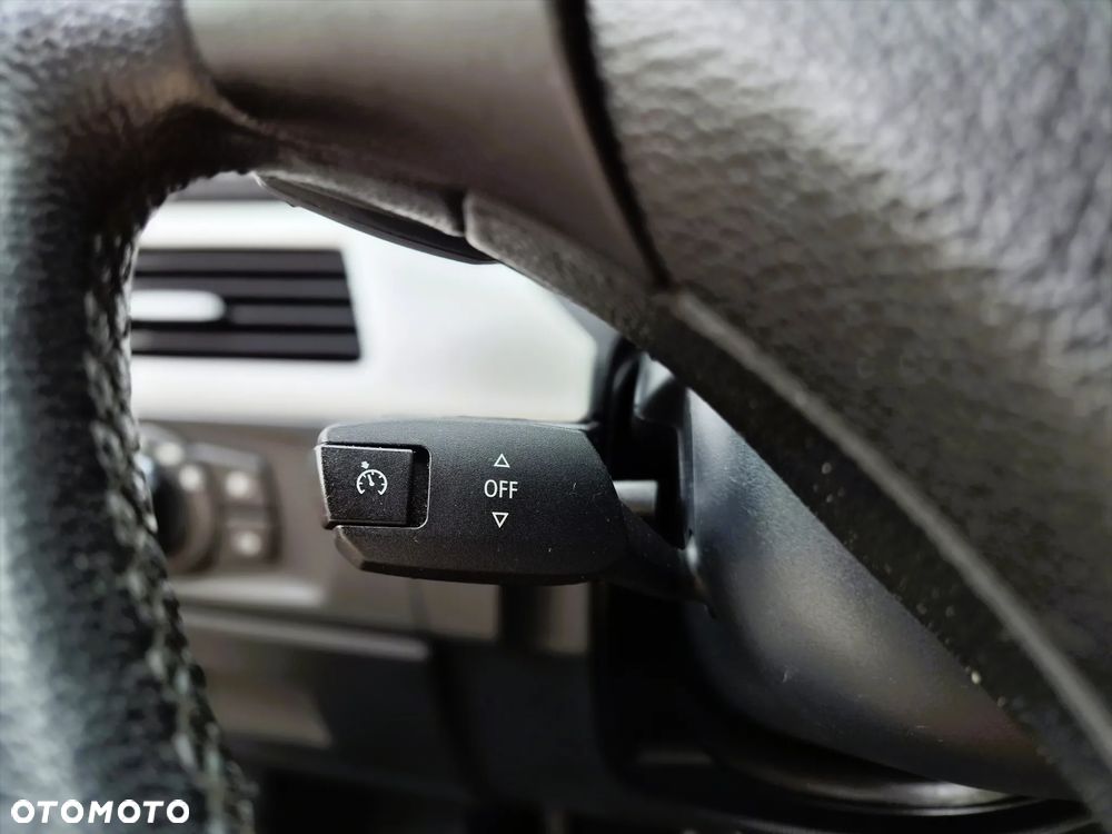 BMW Seria 3 - 25
