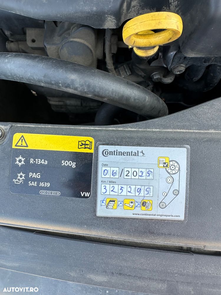 Volkswagen Golf 1.6 TDI DPF BMT Highline - 18