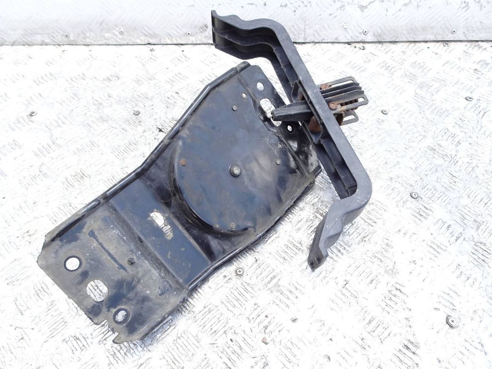 mocowanie koła zapasowego winda chrysler voyager v 4535973 - 4