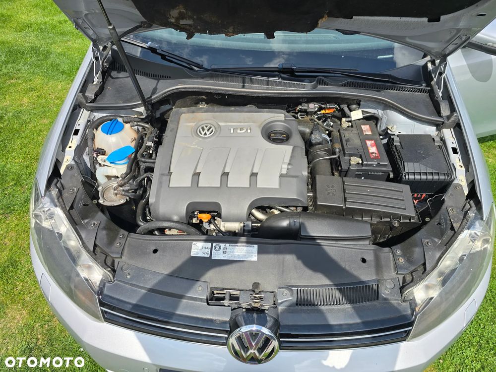 Volkswagen Golf 1.6 TDI DPF BlueMotion Technology Comfortline - 17