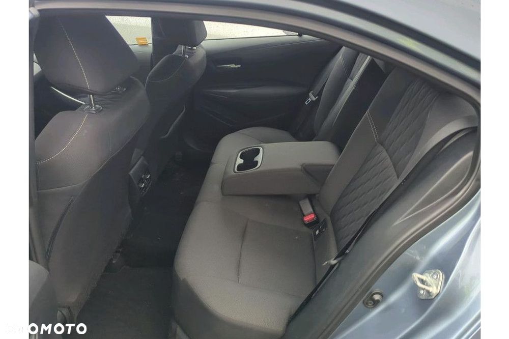 Toyota Corolla - 23