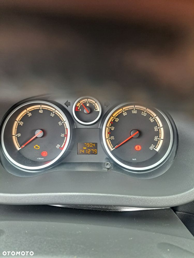 Opel Corsa 1.2 16V 111 - 11